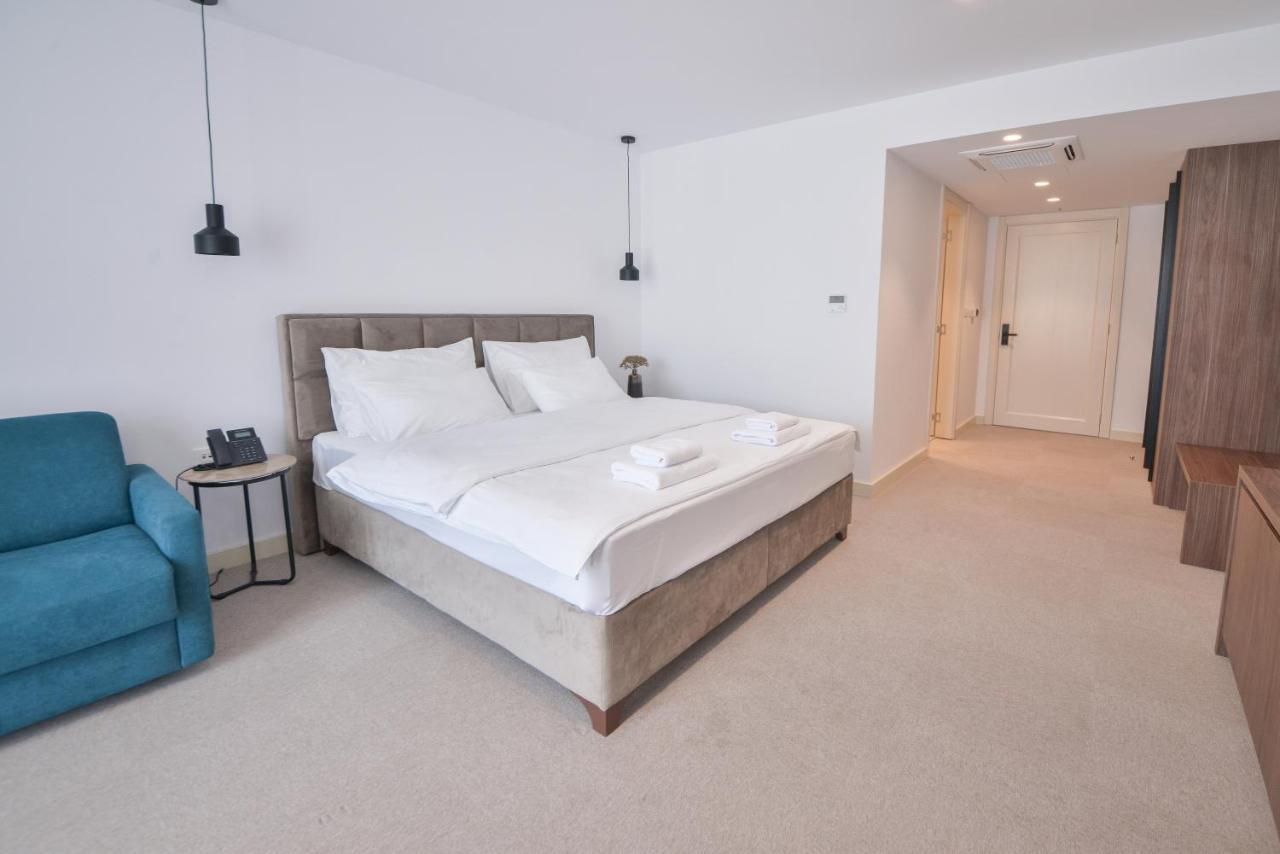Hotel Riva Budva Ngoại thất bức ảnh